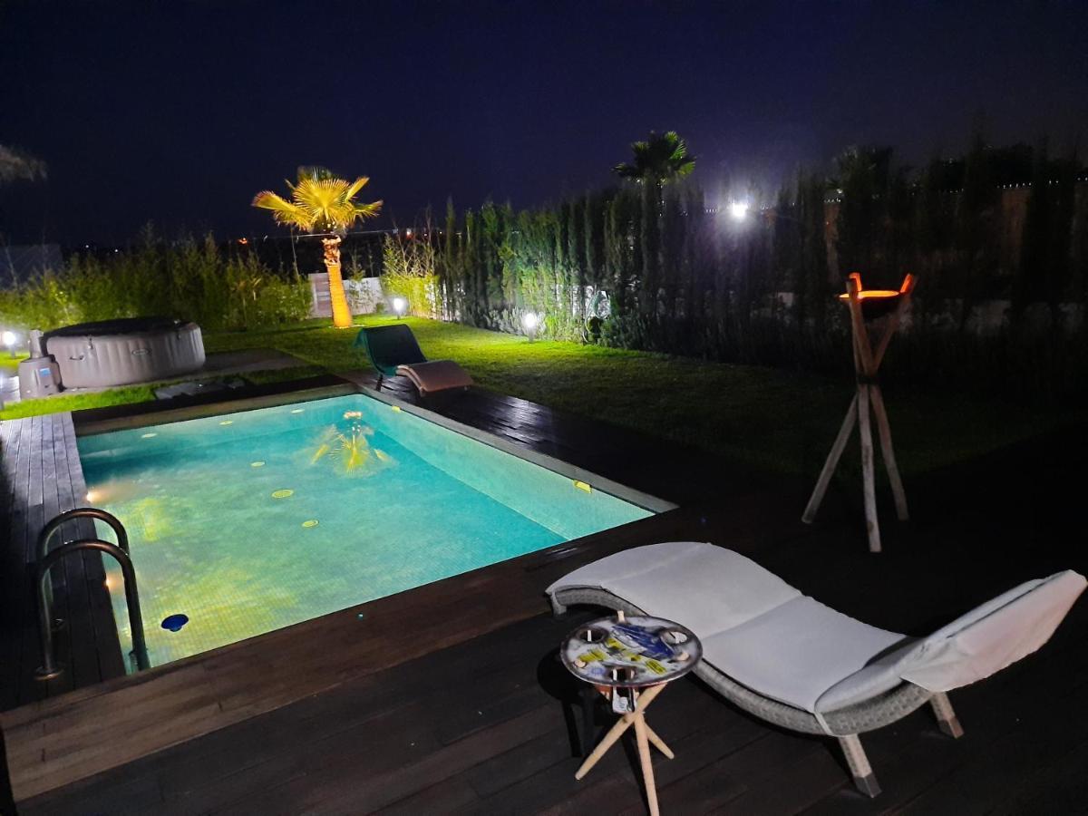 Superbe Villa Avec Piscine Plages Des Nations Rabat Buitenkant foto